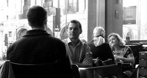 Neugodna šutnja – 4 sekunde je dovoljno Neugodna šutnja – 4 sekunde je dovoljno